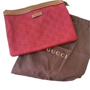 GUCCI Nylon Pouch with duster